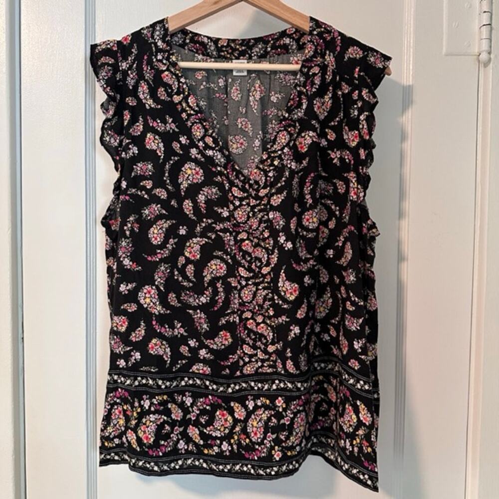 Old Navy Paisley Floral Top Size L V-neck Flutter Sleeve Ruffle Boho Romantic